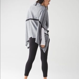 Lululemon Vinyasa Wrap in hazy heathered Gray